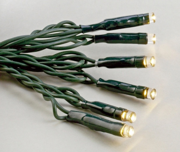 LED-Lichterkette, warmes weiß, 2 m lang, 20 Leuchten.